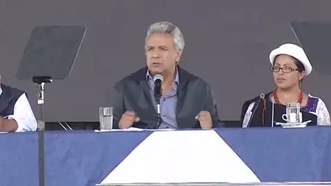 El presidente de Ecuador acusa a Assange de ensuciar la embajada con sus "heces" El presidente de Ecuador acusa a Assange de ensuciar la embajada con sus "heces"