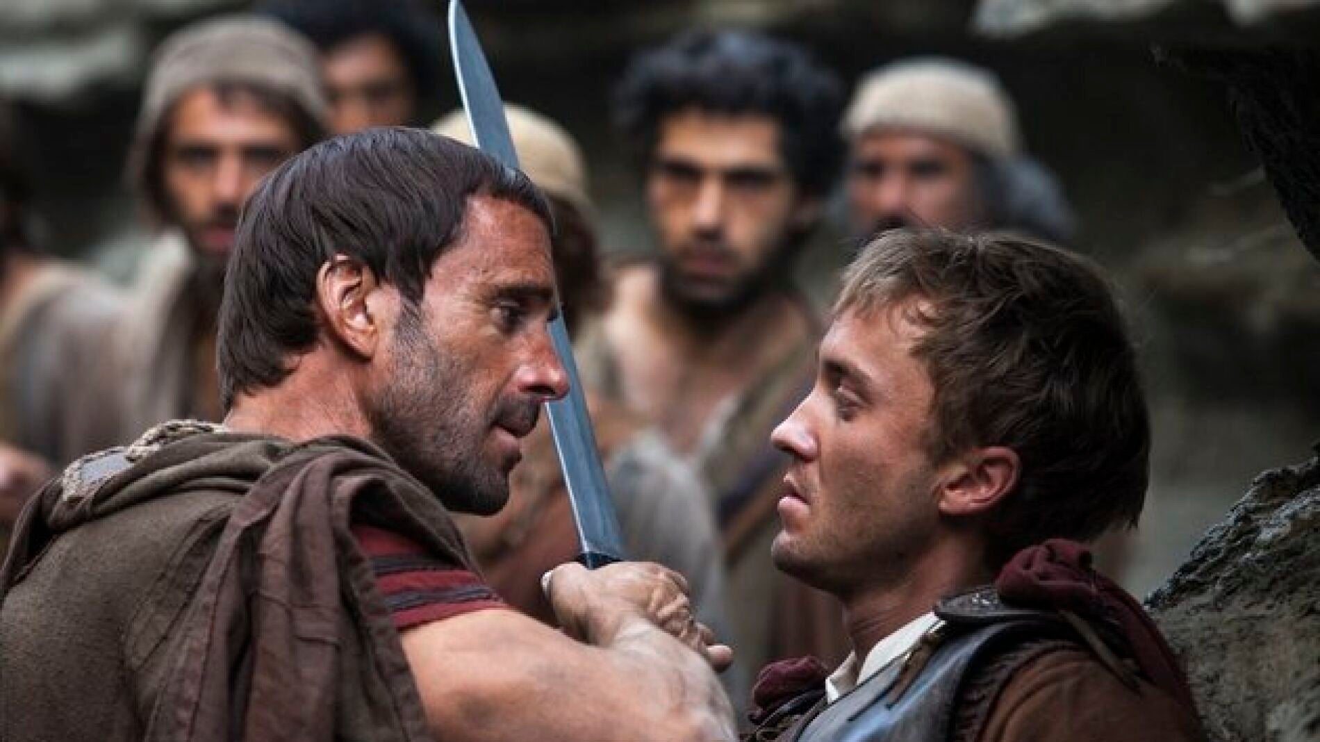 Joseph Fiennes y Tom Felton en 'Resucitado'