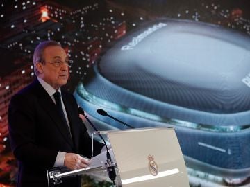 Florentino Pérez presentando el nuevo Santiago Bernabeu