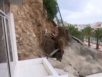 Los afectados del derrumbe podrían tardar cuatro meses en volver Los afectados del derrumbe podrían tardar cuatro meses en volver