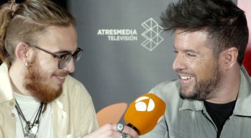 Andrés Martín, ganador de &#39;La Voz&#39;, y su coach, Pablo López