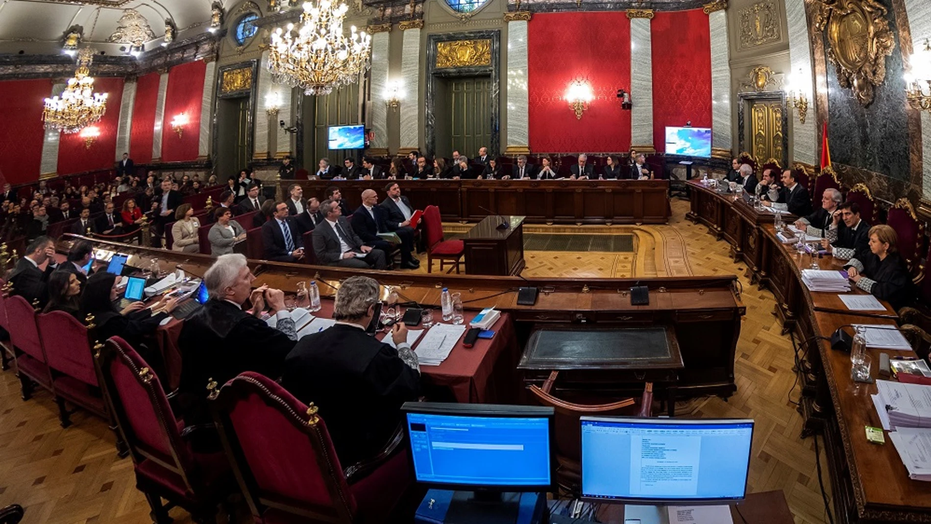 Vista general de la Sala de Plenos del Tribunal Supremo al inicio del juicio del 'procés' Vista general de la Sala de Plenos del Tribunal Supremo al inicio del juicio del 'procés'