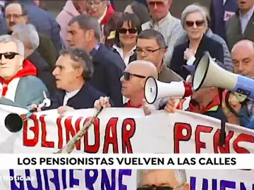 Miles de manifestantes en decenas de ciudades exigen blindar las pensiones Miles de manifestantes en decenas de ciudades exigen blindar las pensiones