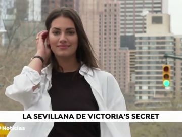 Así es la sevillana Lorena Duran, la primera modelo de tallas grandes de Victoria Secret: "No porque seas 'curvy' eres menos modelo"