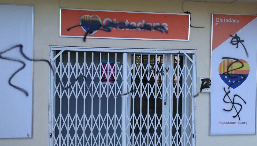 Imagen de la fachada de la sede de Ciudadanos en Calafell, Tarragona
