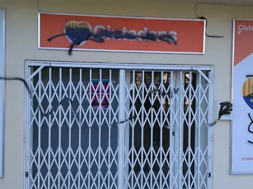 Imagen de la fachada de la sede de Ciudadanos en Calafell, Tarragona Imagen de la fachada de la sede de Ciudadanos en Calafell, Tarragona