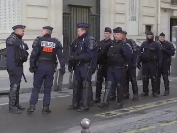 Oleada de suicidios entre las fuerzas del orden en Francia: 25 agentes se han quitado la vida en 2019 Oleada de suicidios entre las fuerzas del orden en Francia: 25 agentes se han quitado la vida en 2019