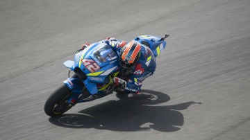 Alex Rins, con la Suzuki