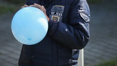 Muere un niño de cuatro años tras tragarse un globo jugando con sus hermanos