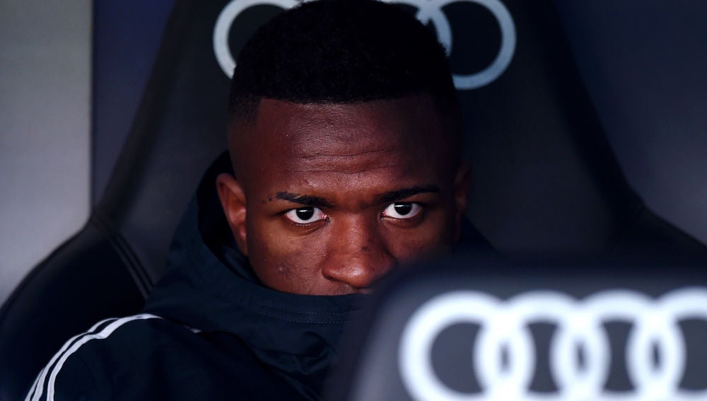 Vinicius, en el banquillo