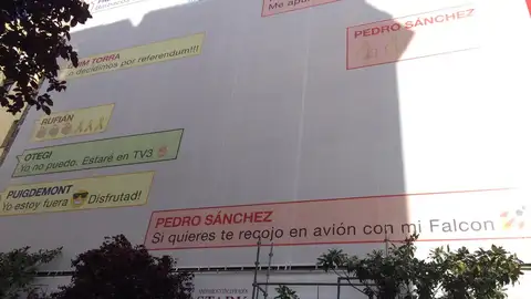 Lona de Ciudadanos con el chat ficticio del Consejo de Ministros Lona de Ciudadanos con el chat ficticio del Consejo de Ministros