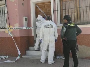 Asaltan una vivienda y matan de un disparo a su propietario en Mula, Murcia
