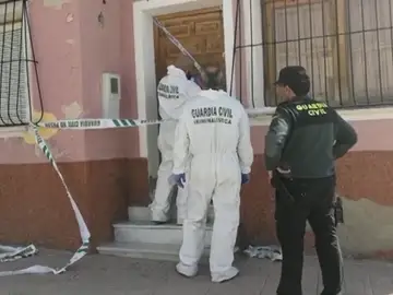 Asaltan una vivienda y matan de un disparo a su propietario en Mula, Murcia Asaltan una vivienda y matan de un disparo a su propietario en Mula, Murcia