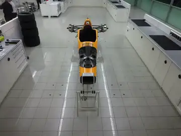 El montaje del McLaren de Fernando Alonso para las 500 Millas de Indianápolis, en modo time-lapse El montaje del McLaren de Fernando Alonso para las 500 Millas de Indianápolis, en modo time-lapse