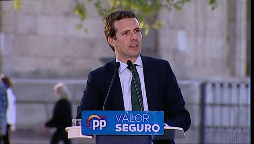 Pablo Casado, en Madrid: "Estoy con el líder político al que amenacen por dar un mitín en España"