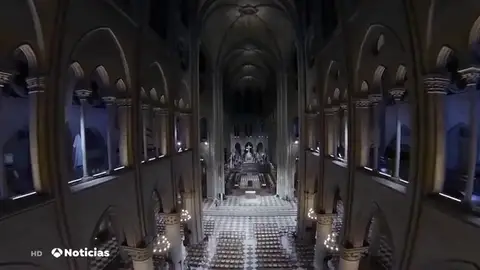 Pasea por el interior de Notre Dame tal y como estaba antes del incendio Pasea por el interior de Notre Dame tal y como estaba antes del incendio