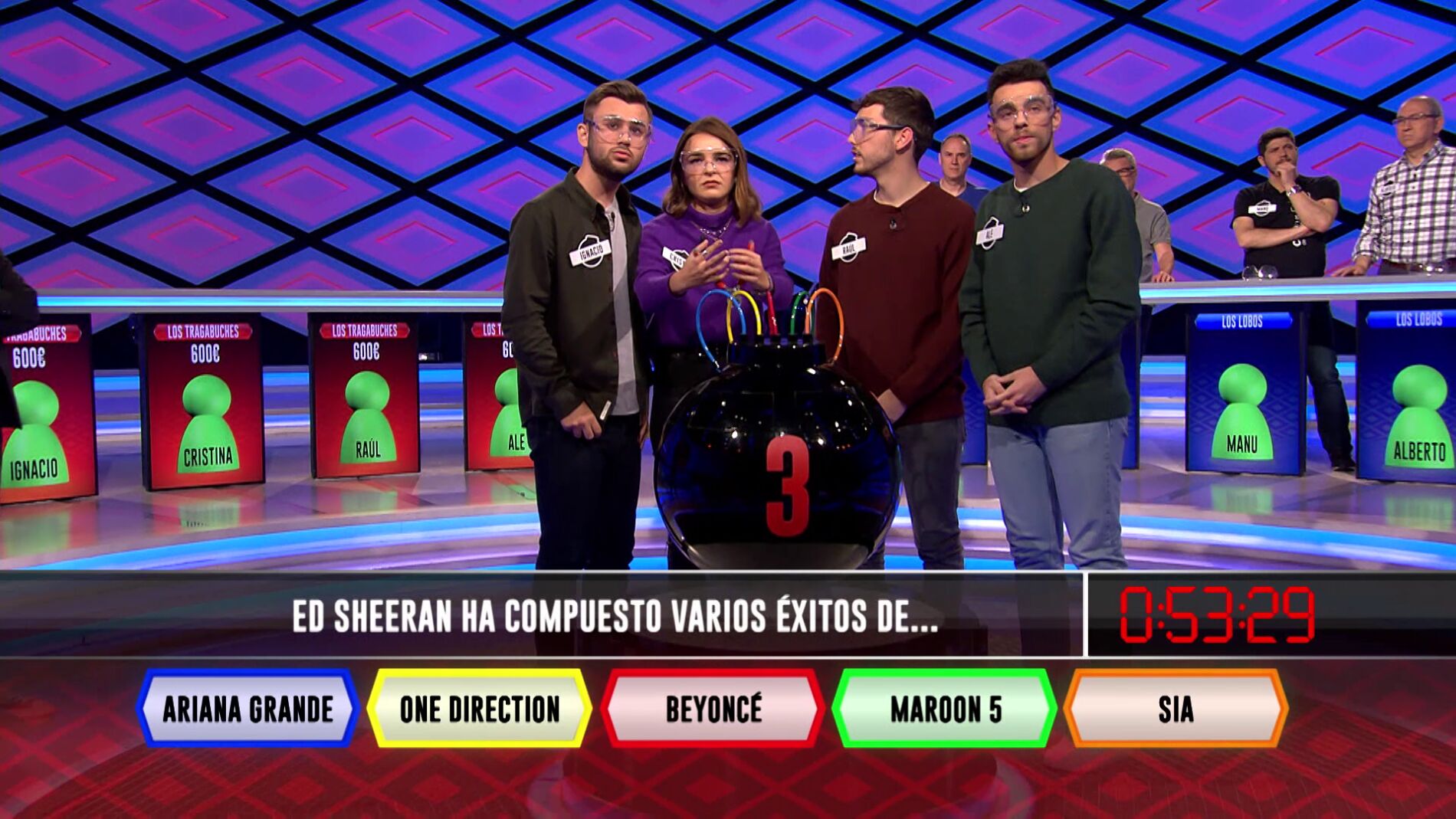 ¿Para quién ha compuesto varios éxitos Ed Sheeran?