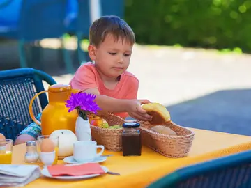 Desayuno de los niños Desayuno de los niños
