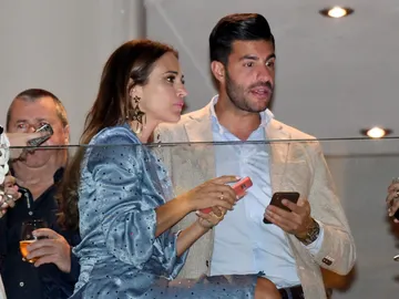 Paula Echevarría y Miguel Torres durante la Semana Santa malagueña Paula Echevarría y Miguel Torres durante la Semana Santa malagueña