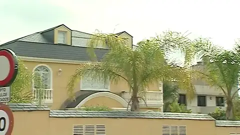 El nuevo 'modus operandi' de los ladrones: asaltar las casas de los futbolistas mientras están concentrados con sus equipos El nuevo 'modus operandi' de los ladrones: asaltar las casas de los futbolistas mientras están concentrados con sus equipos