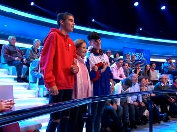 Palmira Gogó no se quiere separar de sus nuevos compañeros de baile en ‘¡Ahora caigo!’ Palmira Gogó no se quiere separar de sus nuevos compañeros de baile en ‘¡Ahora caigo!’
