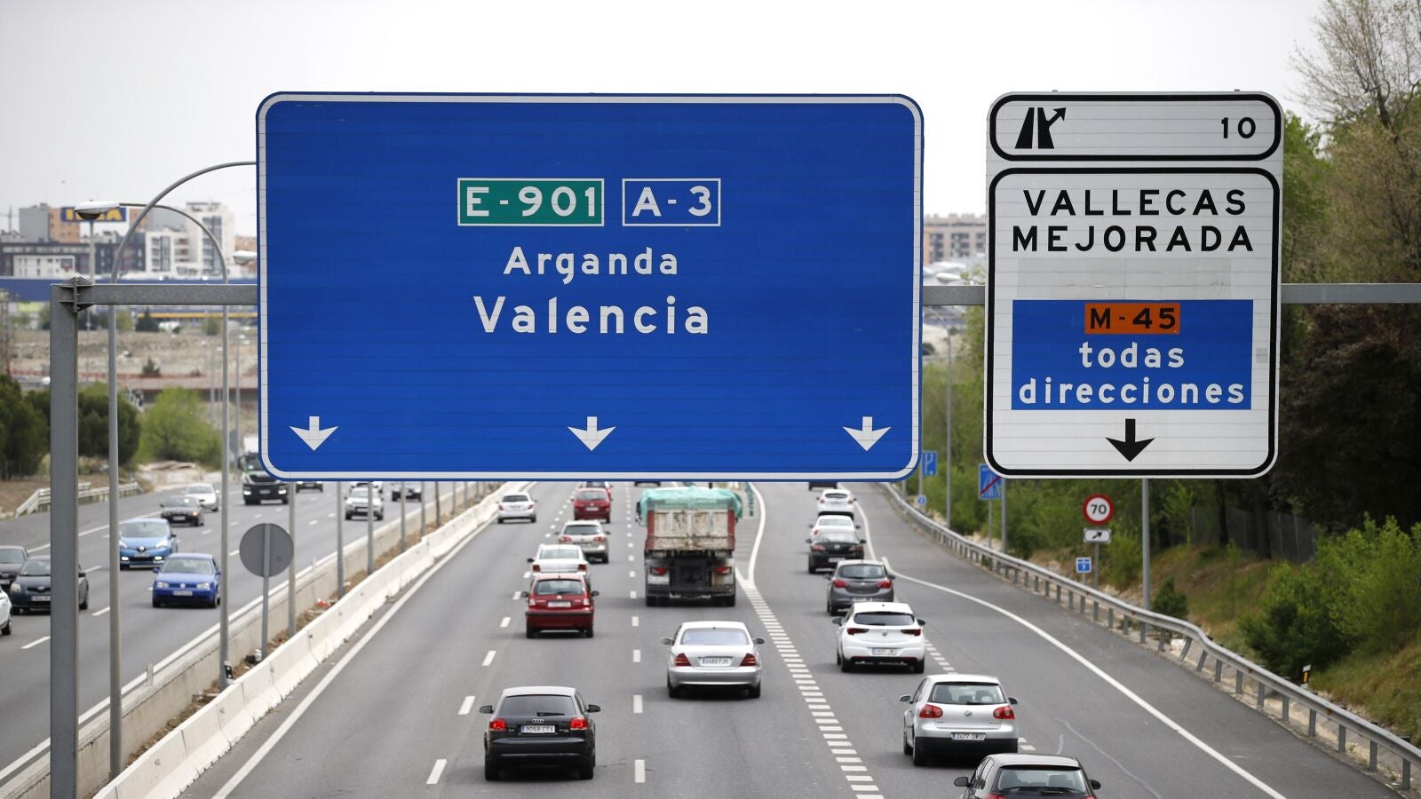 Carreteras colapsadas por la 'operación retorno' después de la Semana Santa