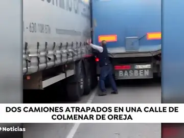 Dos camiones se quedan atascados en Colmenar de Oreja (Madrid) Dos camiones se quedan atascados en Colmenar de Oreja (Madrid)