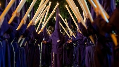 Sevilla vive una Madrugá sin sobresaltos