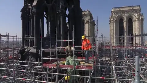 La empresa encargada de poner los andamios de Notre Dame, estuvo implicada en otro incendio La empresa encargada de poner los andamios de Notre Dame, estuvo implicada en otro incendio