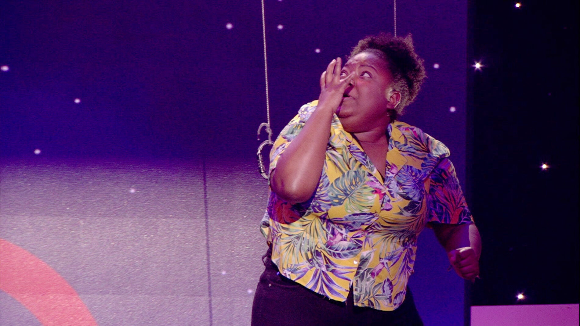 El temor de las concursantes por salir volando en 'Pendiente de un hilo'