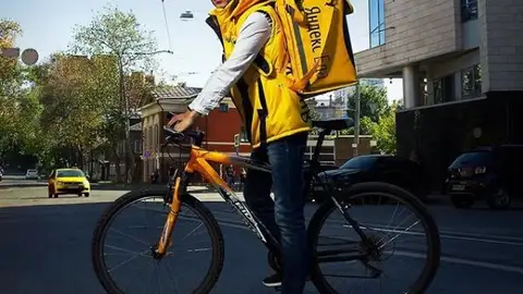 Repartidor de Yandex.Eda Repartidor de Yandex.Eda