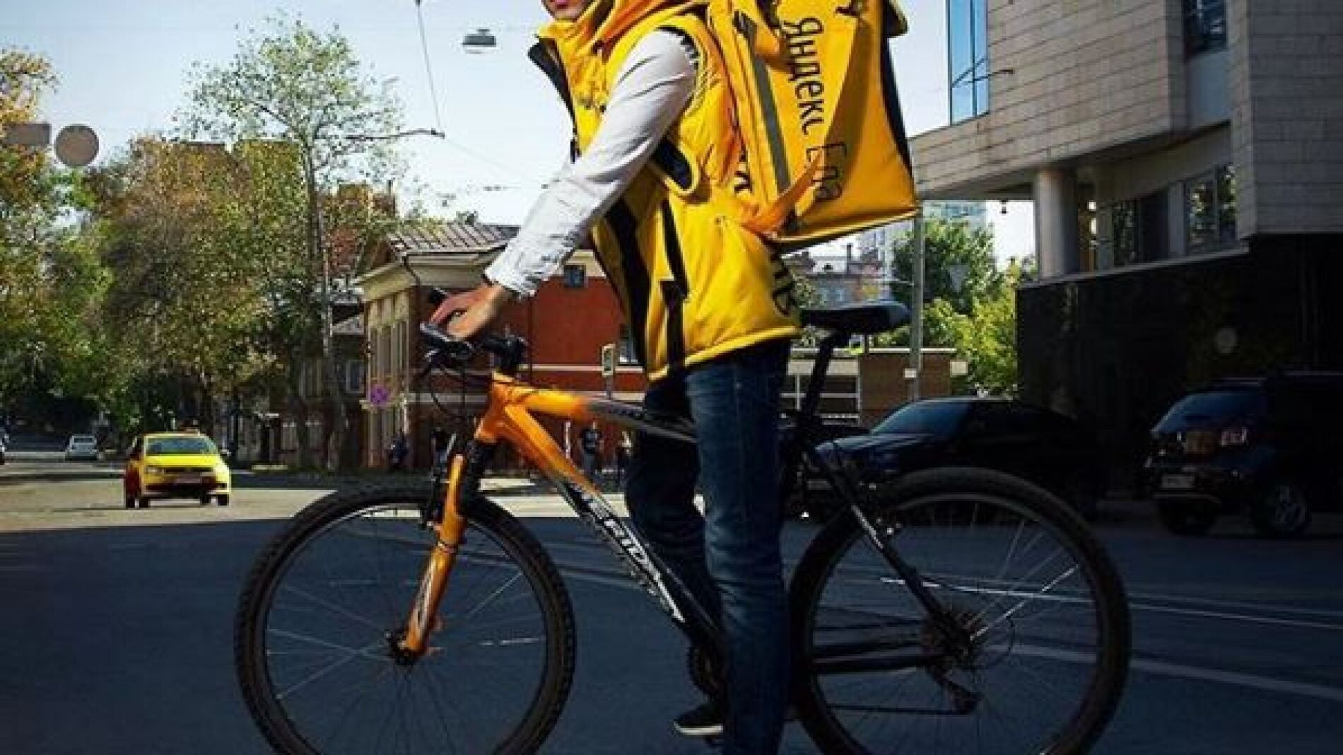Repartidor de Yandex.Eda