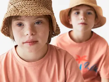 Roscón junto a su hermano Pedro en una de las fotos de la marca Roscón junto a su hermano Pedro en una de las fotos de la marca