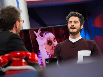 Antonio Pagudo describe el humor de la serie de Flooxer 'Terror y feria': "Te echas una risita pero te hace reflexionar" Antonio Pagudo describe el humor de la serie de Flooxer 'Terror y feria': "Te echas una risita pero te hace reflexionar"