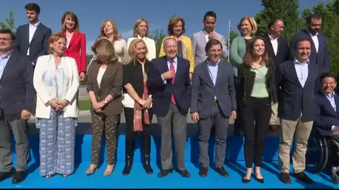 PP y Vox pelean por 'sus' electores PP y Vox pelean por 'sus' electores