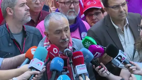 Los sindicatos salen a la calle para reivindicar derechos y pedir la unión de las izquierdas Los sindicatos salen a la calle para reivindicar derechos y pedir la unión de las izquierdas