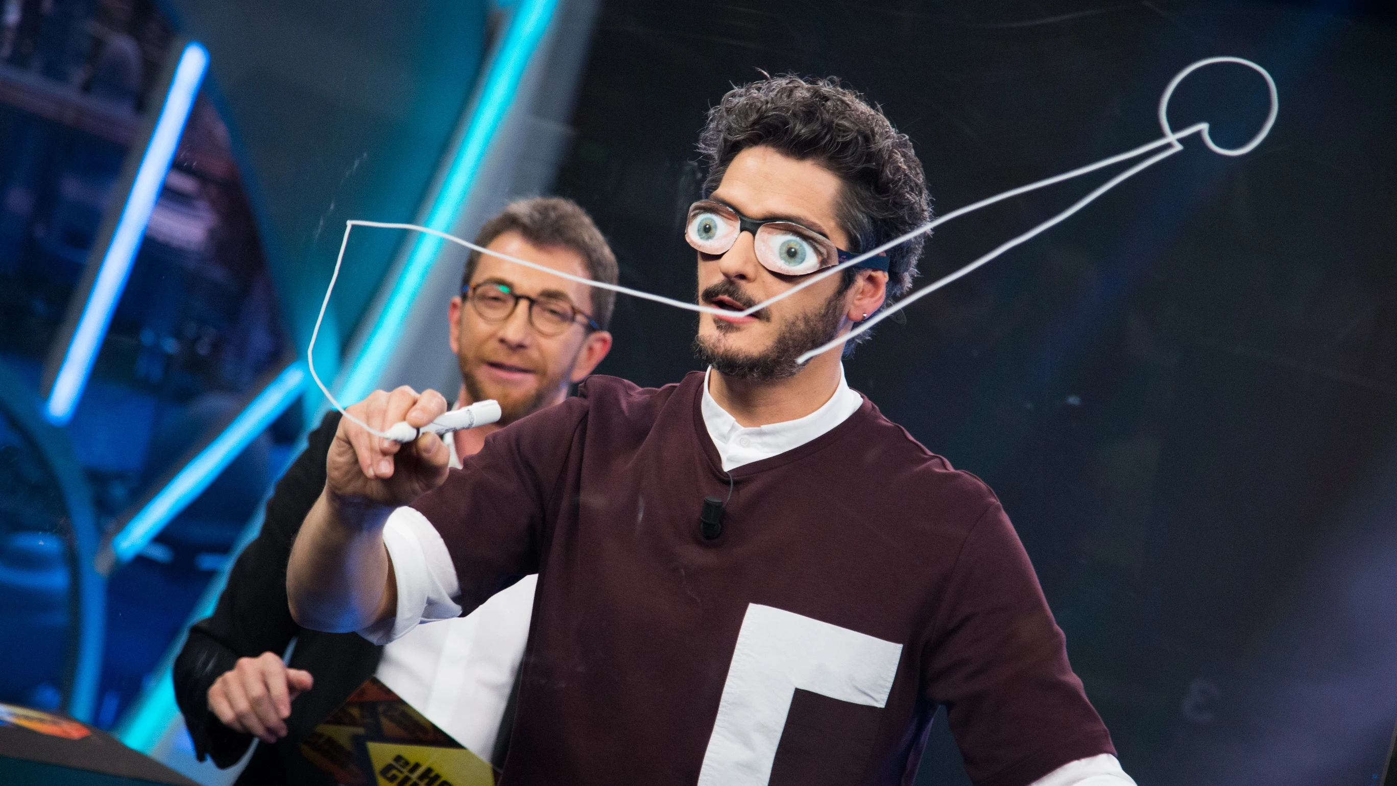 El reto de Pablo Motos a Antonio Pagudo en 'El Hormiguero 3.0': el dibujo a ciegas El reto de Pablo Motos a Antonio Pagudo en 'El Hormiguero 3.0': el dibujo a ciegas