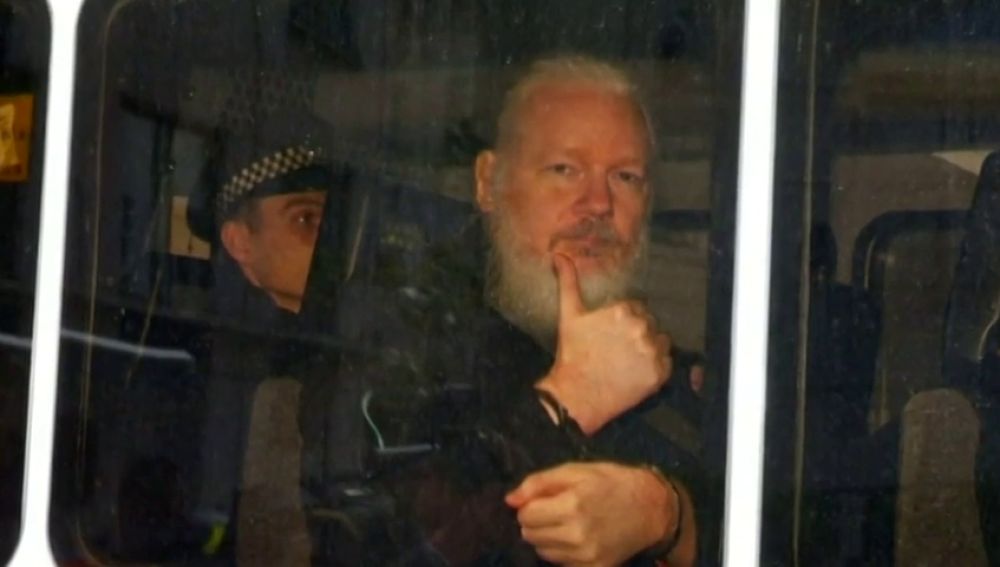 Assange se niega a dar su consentimiento para ser extraditado a EEUU