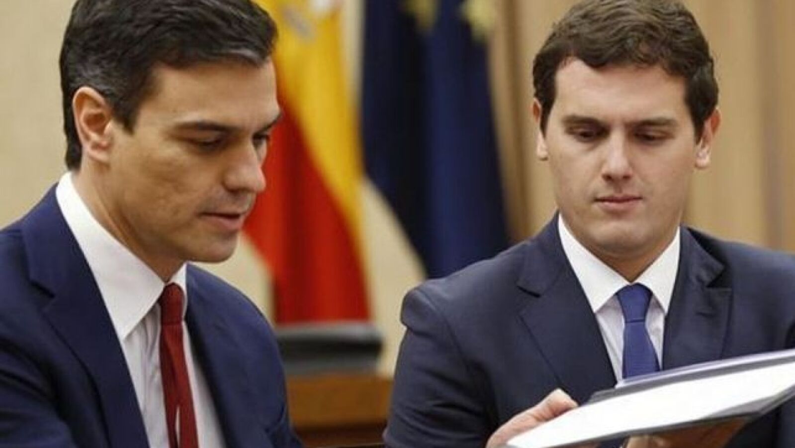 Pedro Sánchez concluye con Albert Rivera y Pablo Iglesias sus primeros contactos tras las elecciones generales