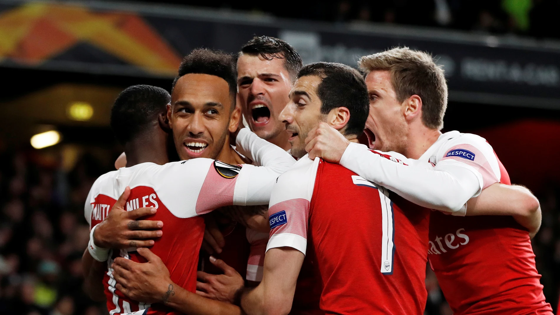 Aubameyang celebra con sus compañeros uno de sus goles en el Arsenal Aubameyang celebra con sus compañeros uno de sus goles en el Arsenal