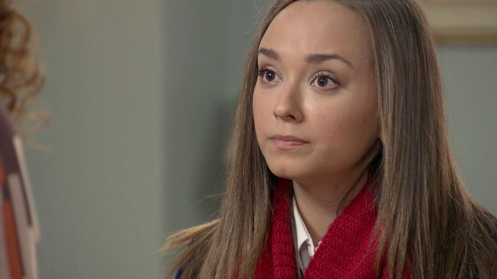 M&oacute;nica sufre un ataque de ansiedad y acaba refugi&aacute;ndose con Carlos y Ana