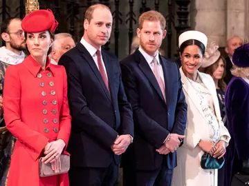 Los príncipes Guillermo y Harry con Kate Middlenton y Meghan Markle Los príncipes Guillermo y Harry con Kate Middlenton y Meghan Markle