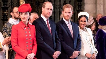 Los príncipes Guillermo y Harry con Kate Middlenton y Meghan Markle Los príncipes Guillermo y Harry con Kate Middlenton y Meghan Markle