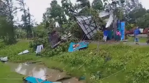 REEMPLAZO El ciclón 'Fani' causa al menos 37 muertes en India y Bangladesh REEMPLAZO El ciclón 'Fani' causa al menos 37 muertes en India y Bangladesh