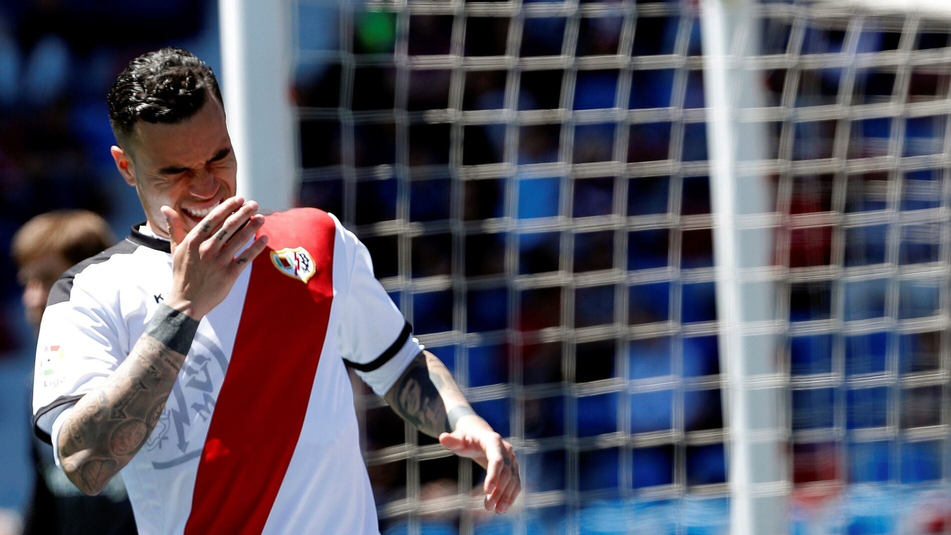 Ra&uacute;l de Tom&aacute;s se lamenta en un partido con el Rayo Vallecano