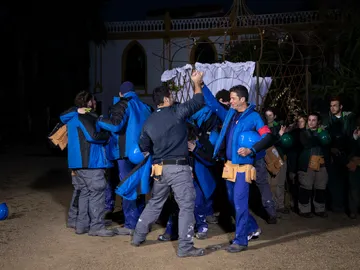 Euforia y saltos de alegría en el equipo azul tras ganar la prueba por equipos Euforia y saltos de alegría en el equipo azul tras ganar la prueba por equipos