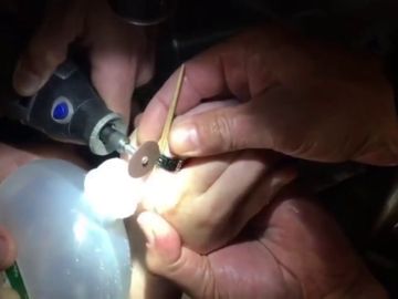 Los bomberos de la Comunidad de Madrid intervienen para quitarle un anillo a una adolescente
