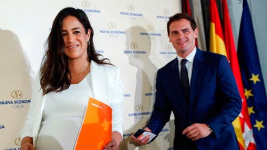 Albert Rivera saca su lado más tierno con la hija de Begoña Villacís 