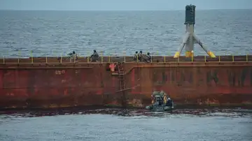 Imagen de la liberación del buque Imagen de la liberación del buque