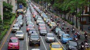 Los objetivos de los PMUS son reducir la congesti&oacute;n urbana y la contaminaci&oacute;n, pero tambi&eacute;n alentar a los ciudadanos a cambiar sus h&aacute;bitos para que sean menos dependientes de sus autom&oacute;viles y m&aacute;s activos en sus viajes diarios. 